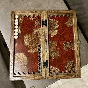 Нарды из натурального дерева и эпоксидной смолы, 50х50 см, ручной работы 1819 фото