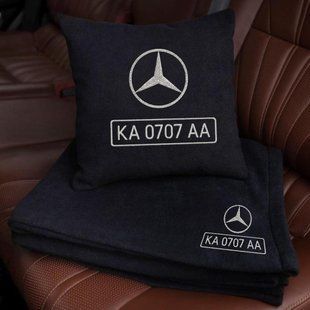 Подушка и плед в машину с логотипом авто и гос номером, черный FLISET-IND-BLK-CHAMP фото