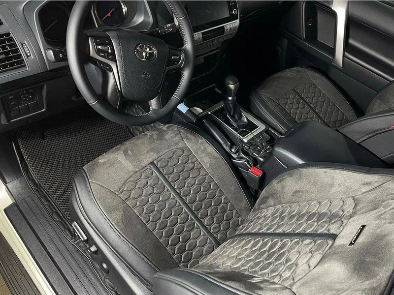 Авточехлы на сиденья STALKER 3D, CarFashion, передний ряд, т.серый/черный 000006323 фото