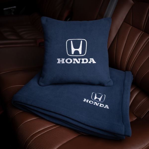Подушка та плед в автомобіль з логотипом Honda, флісовий набір FLISET-HONDA-BLK-WHI фото