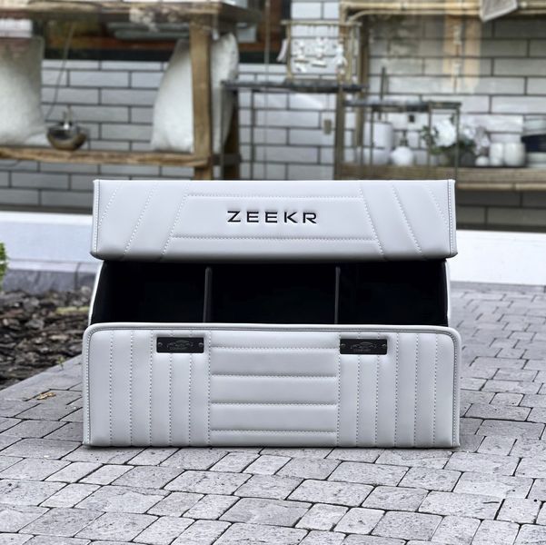 Автомобильный органайзер в багажник Premium Pro Elite с логотипом Zeekr, магнитная фиксация, размер L 65 см 200042843 фото