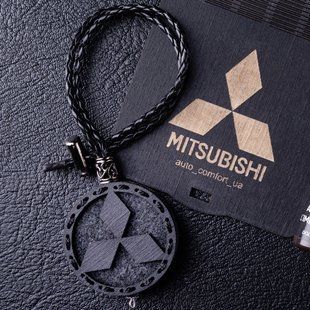 Ароматизатор в машину MITSUBISHI з темного дерева, подарунок чоловікові AR-MITSUBISHI-093 фото