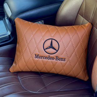 Подушка в автомобиль Premium Diamond с вышивкой логотипа Mercedes 200042465 фото