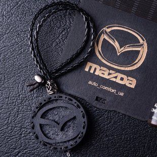 Ароматизатор в машину MAZDA з темного дерева, подарунок чоловікові AR-MAZDA-084 фото