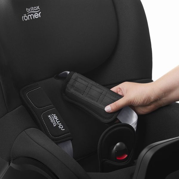 Автокрiсло для дітей Britax R&ouml;mer Dualfix M Plus (Midnight Grey) дитяче автомобільне крісло 2000036889 фото