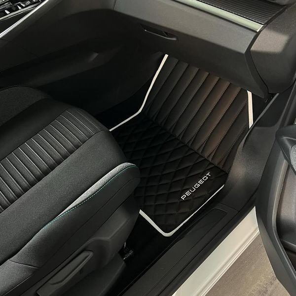 Килимки в автомобіль з екошкіри Peugeot в салон, чорний H00021455 фото