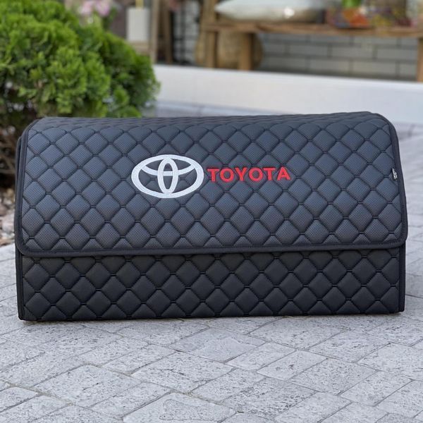 Органайзер в багажник с вышивкой Toyota, черный с красной подкладкой, 65 см, автомобильный органайзер в авто 00021422 фото