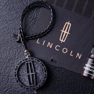 Ароматизатор в машину LINCOLN з темного дерева, подарунок чоловікові AR-LINCOLN-078 фото