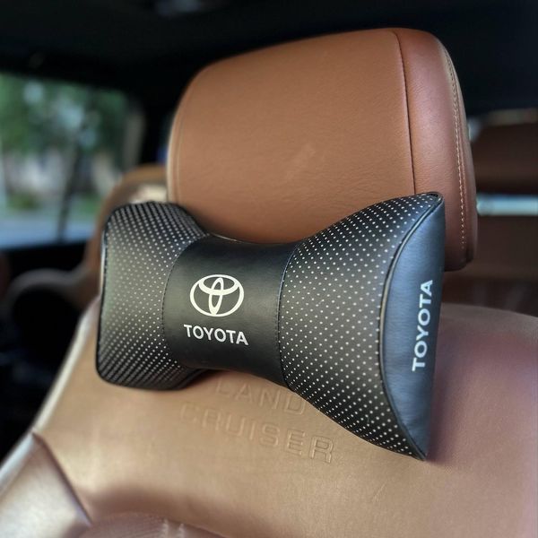 Подушка в машину на подголовник TOYOTA (Тойота), черный, 1 шт ORTG-TOYOTA-BLK фото