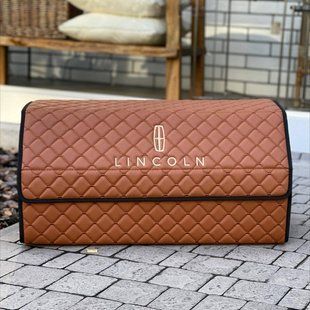 Органайзер в багажник на магните с логотипом Lincoln из экокожи, коньячный, 65 см, сумка-органайзер в авто 200041286 фото