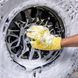 Перчатка из микрофибры для мойки, The Stranger Helpful Handy Mitt, желтая, Chemical Guys MIC510 фото 3