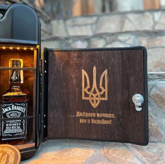 Канистра бар 10л с гравировкой и подсветкой, оригинальный подарок на день рождение, мини-бар K10GRAV-BLK-M-3 фото