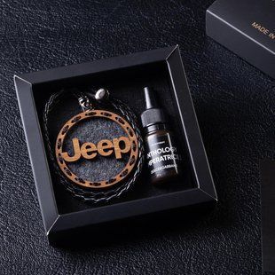 Ароматизатор в машину Jeep з світлого дерева, подарунок чоловікові AR-JEEP-062 фото