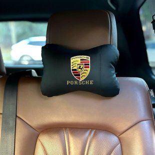 Подушка в машину на підголівник з вишивкою PORSCHE (Порше), чорний, 1 шт 000006690 фото