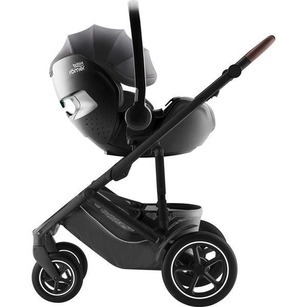 Дитяче автокрісло Britax R&ouml;mer Baby-Safe Pro 2025 (Classic / Deep Grey) 2000040836 фото