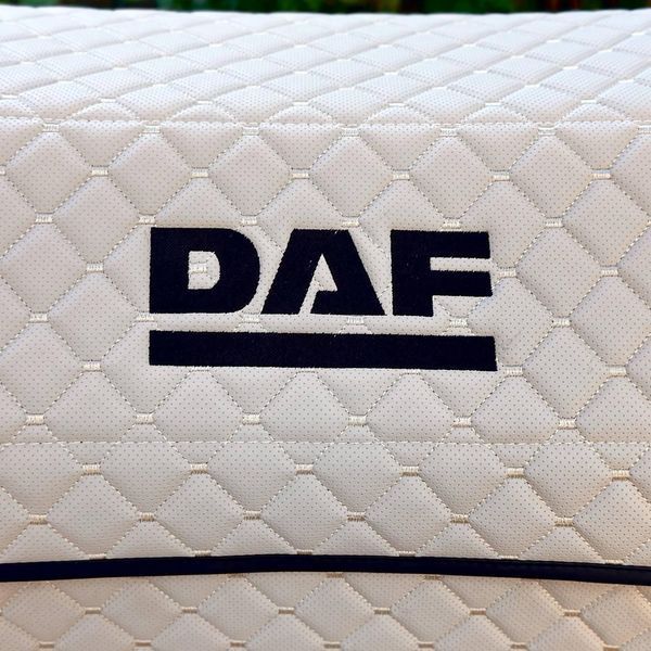 Органайзер в багажник на магните с вышивкой DAF, бежевый, 50 см, автомобильный органайзер в авто 200040966 фото
