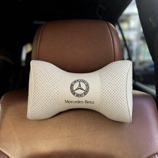 Подушка на підголовник в авто з логотипом Mercedes-Benz бежевий 1 шт ORTG-MERCEDES-WHI фото