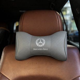 Подушка на підголівник в авто з логотипом Mercedes-Benz сіра 1 шт. 000007253 фото
