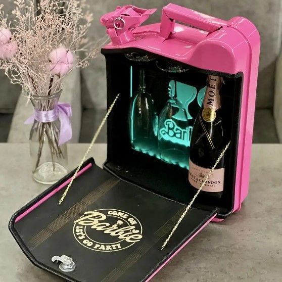 Каністра-бар 10л Barbie, з підсвічуванням та келихами, подарунок для дівчини на день народження, міні-бар K10-BARB-1 фото