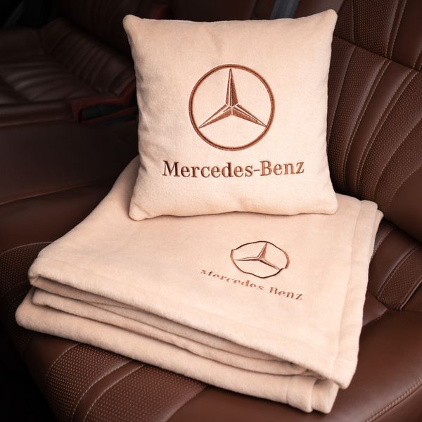 Подушка та плед в автомобіль з логотипом Mercedes, флісовий набір FLISET-MERCEDES-BLK-WHI фото