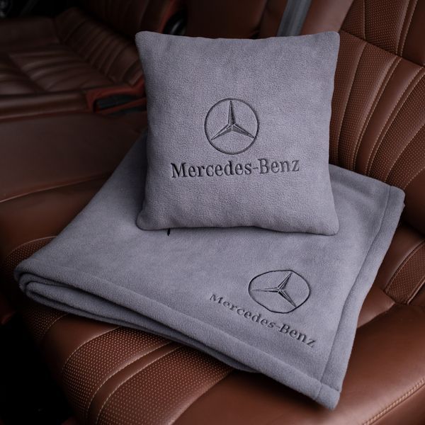 Подушка та плед в автомобіль з логотипом Mercedes, флісовий набір FLISET-MERCEDES-BLK-WHI фото