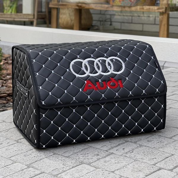 Органайзер у багажник з вишивкою Audi, чорний з білою ниткою, 50 см, автомобільний органайзер в авто 00021091 фото