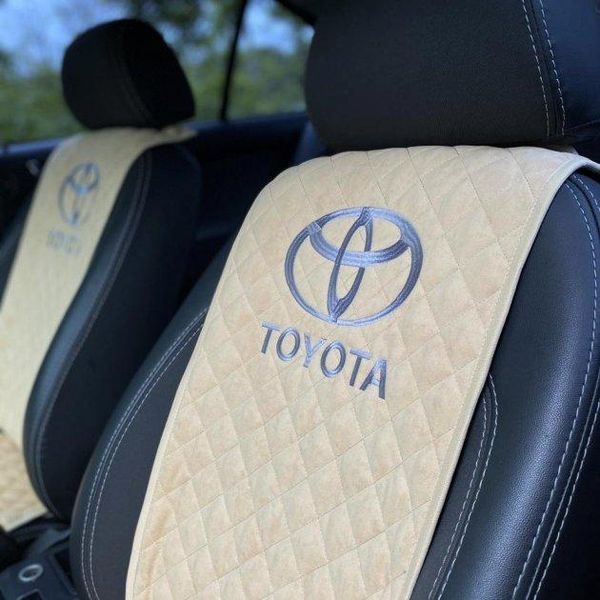 Накидки на сидіння АЛЬКАНТАРА з вишивкою TOYOTA (Тойота), передній ряд, пайка 6769 фото