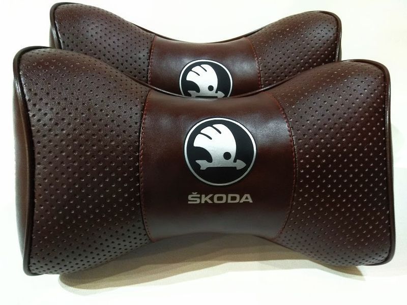 Подушка в машину на подголовник SKODA (Шкода), черный, 1 шт ORTG-SKODA-BLK фото